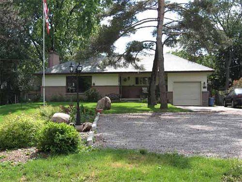 Twin Pines Bed And Breakfast Peterborough Eksteriør bilde
